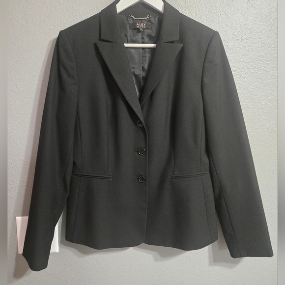 Alex Marie Jackets & Blazers - Alex Marie Black Blazer Size 10